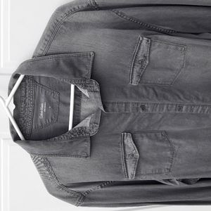 Calvin Klein Men's Soft Grey Denim Shirt button down size XL